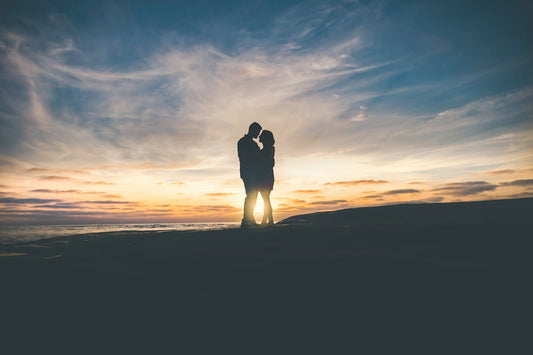 proposal with the Lovebox couple beach