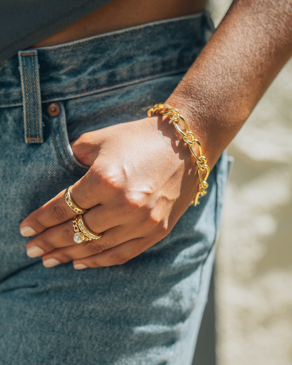 Amoura Bold Chain Bracelet